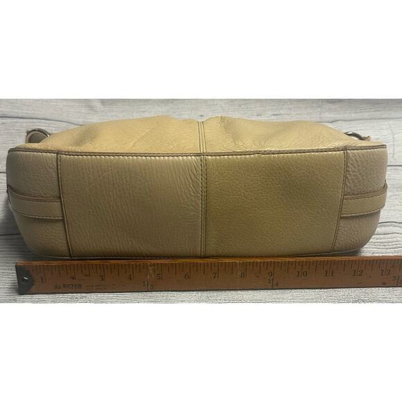 Etienne Aigner Light Yellow Leather Shoulder Bag Purse - Picture 5 of 15